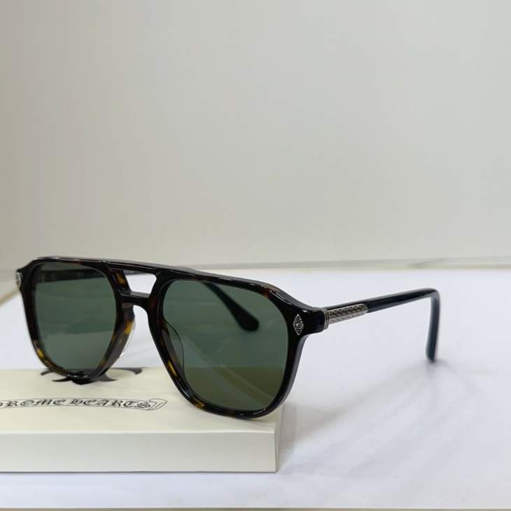 Picture of Chrome Hearts Sunglasses _SKUfw66708616fw